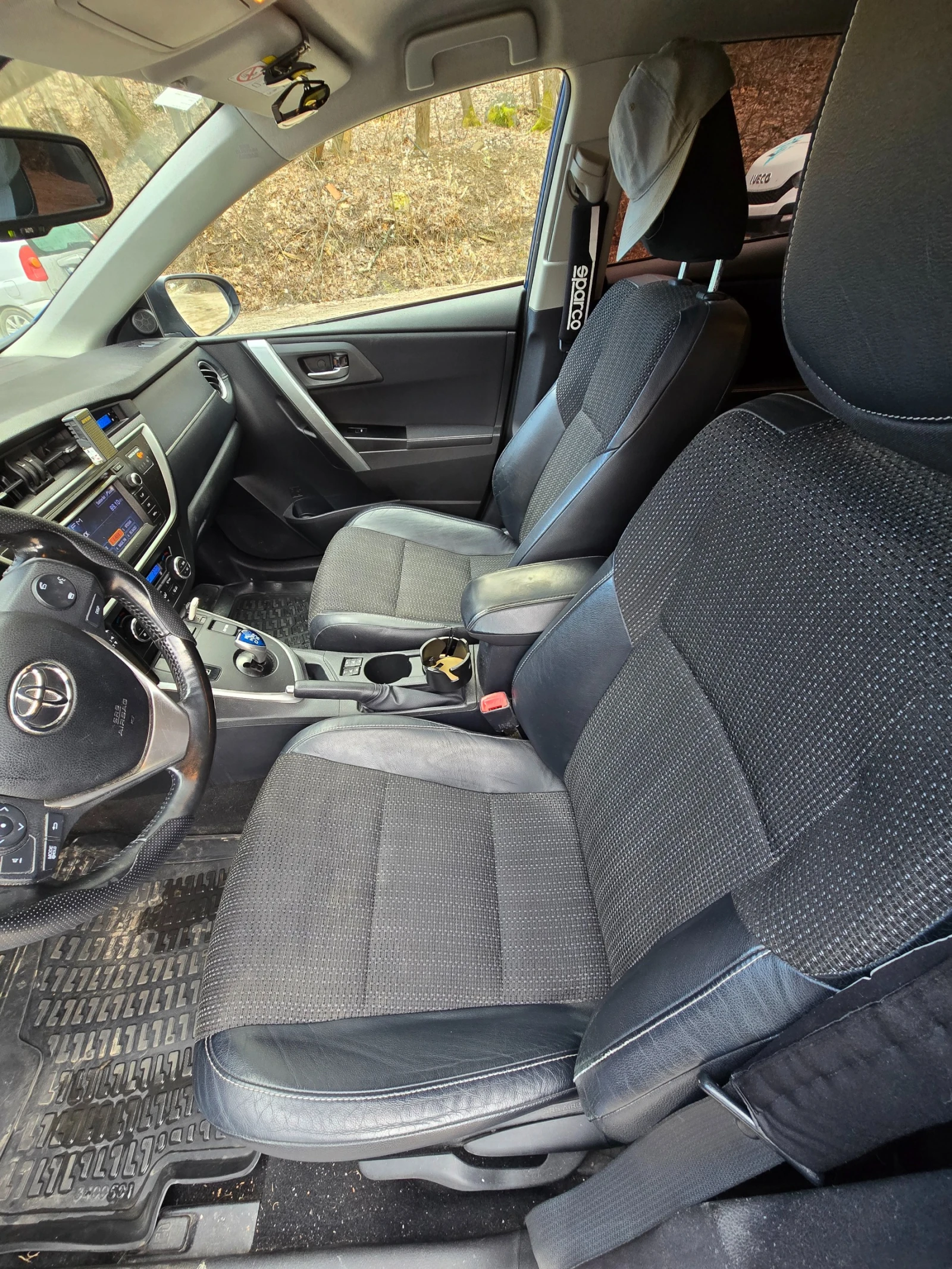 Toyota Auris 1.8 HYBRID, LPG - изображение 10