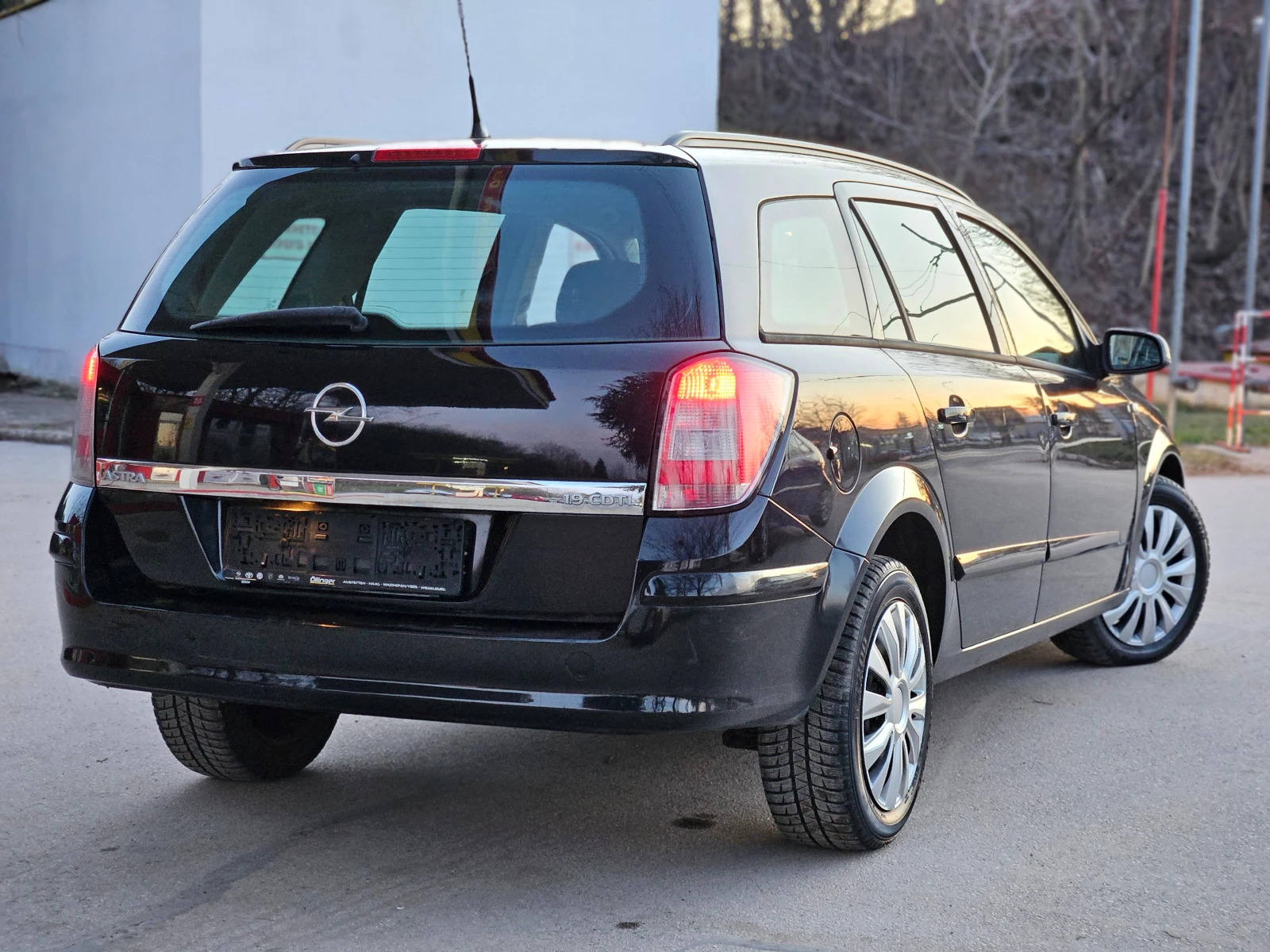 Opel Astra 1.9, 101к.с., 184х.км.!, снимка 5 - Автомобили и джипове - 53819574