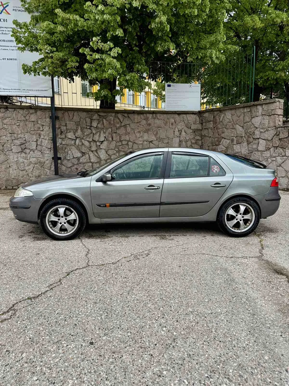 Renault Laguna, снимка 2 - Автомобили и джипове - 54032182