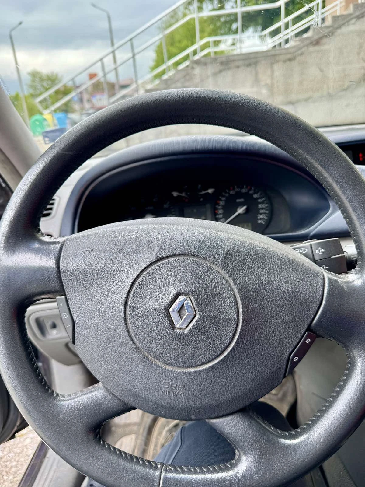Renault Laguna, снимка 10 - Автомобили и джипове - 54032182