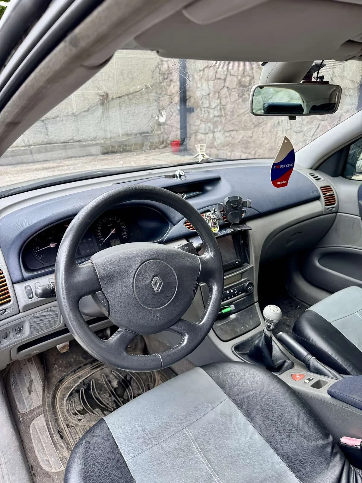 Renault Laguna, снимка 9 - Автомобили и джипове - 54032182