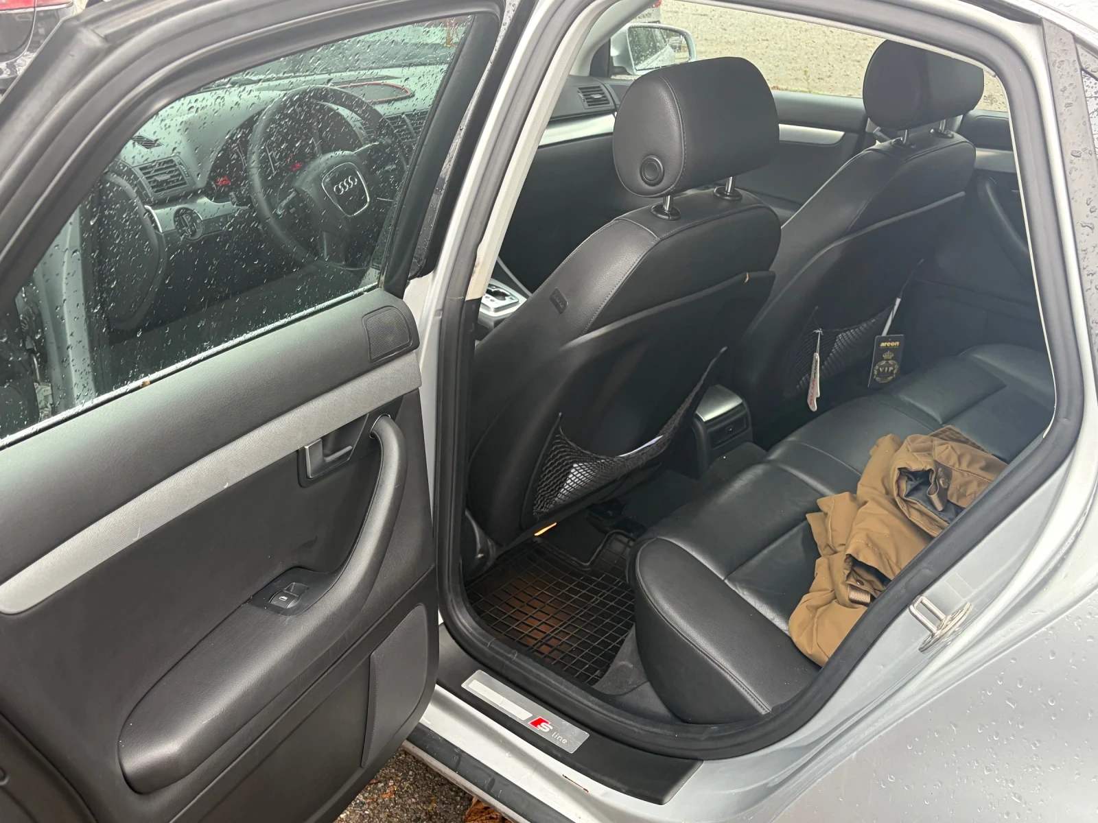 Audi A4 TFSi, снимка 5 - Автомобили и джипове - 54038529