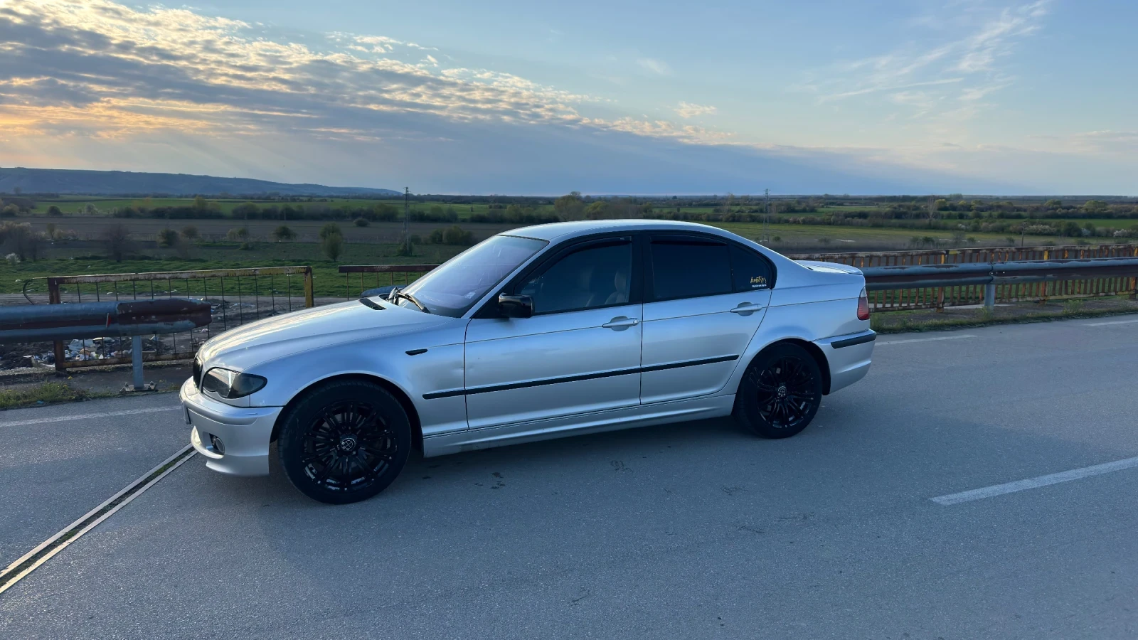 BMW 320, снимка 2 - Автомобили и джипове - 54159701