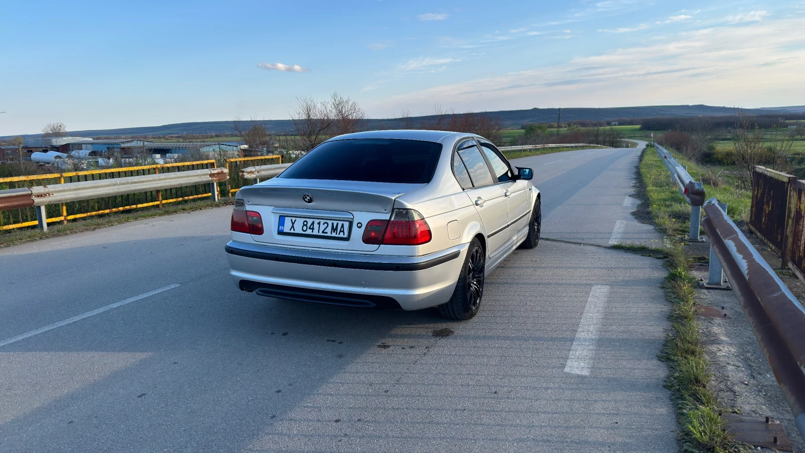 BMW 320, снимка 4 - Автомобили и джипове - 54159701