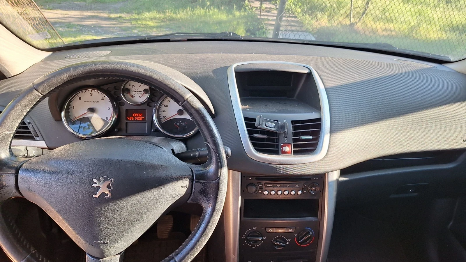 Peugeot 207, снимка 4 - Автомобили и джипове - 54770879