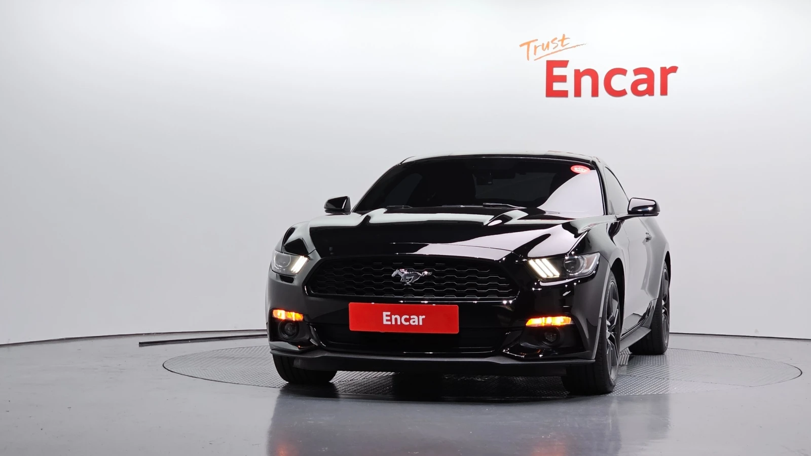 Ford Mustang 2.3 EcoBoost, снимка 3 - Автомобили и джипове - 55135754