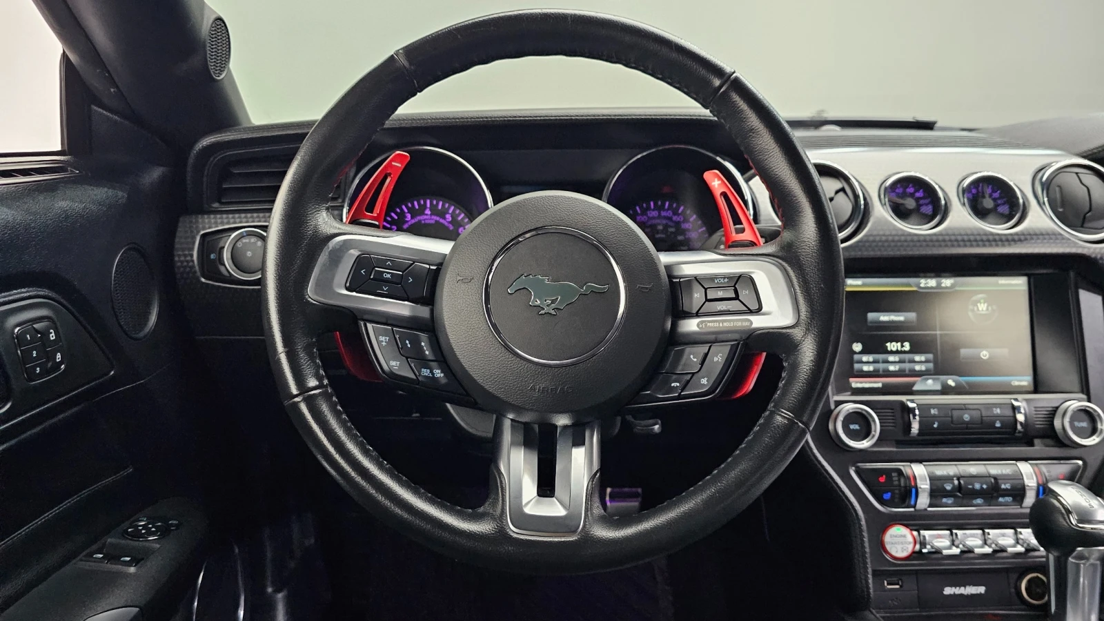Ford Mustang 2.3 EcoBoost, снимка 12 - Автомобили и джипове - 55135754