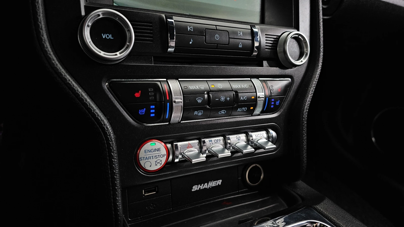 Ford Mustang 2.3 EcoBoost, снимка 14 - Автомобили и джипове - 55135754