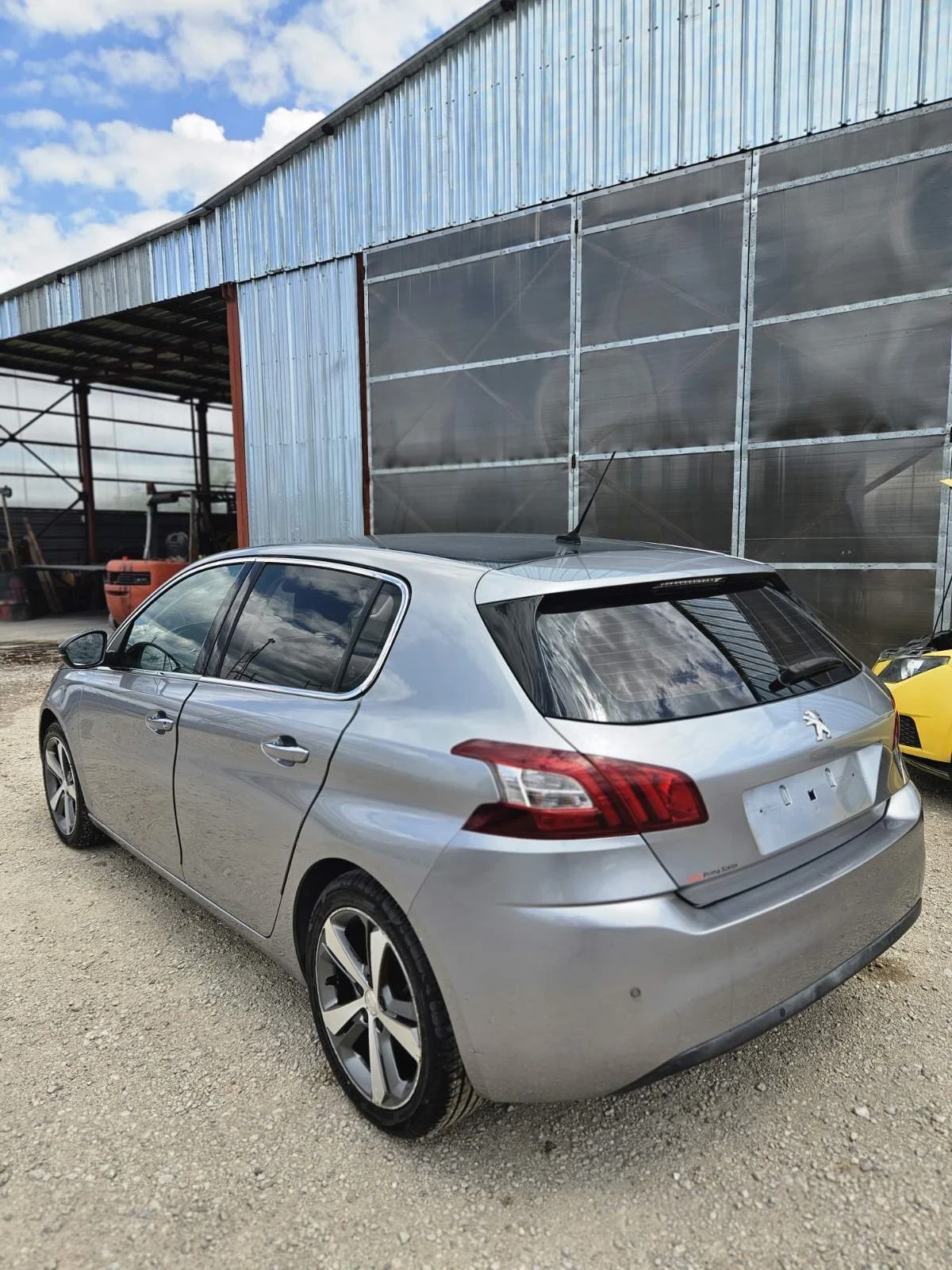 Peugeot 308 2.0HDi/Автоматик, снимка 3 - Автомобили и джипове - 55181558