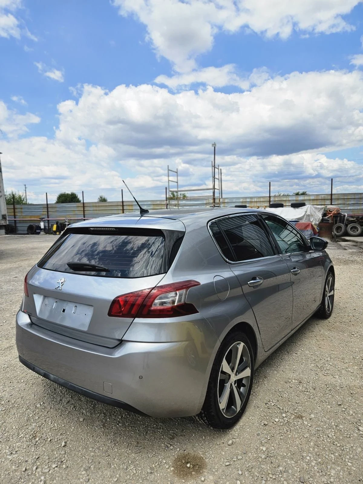 Peugeot 308 2.0HDi/Автоматик, снимка 4 - Автомобили и джипове - 55181558