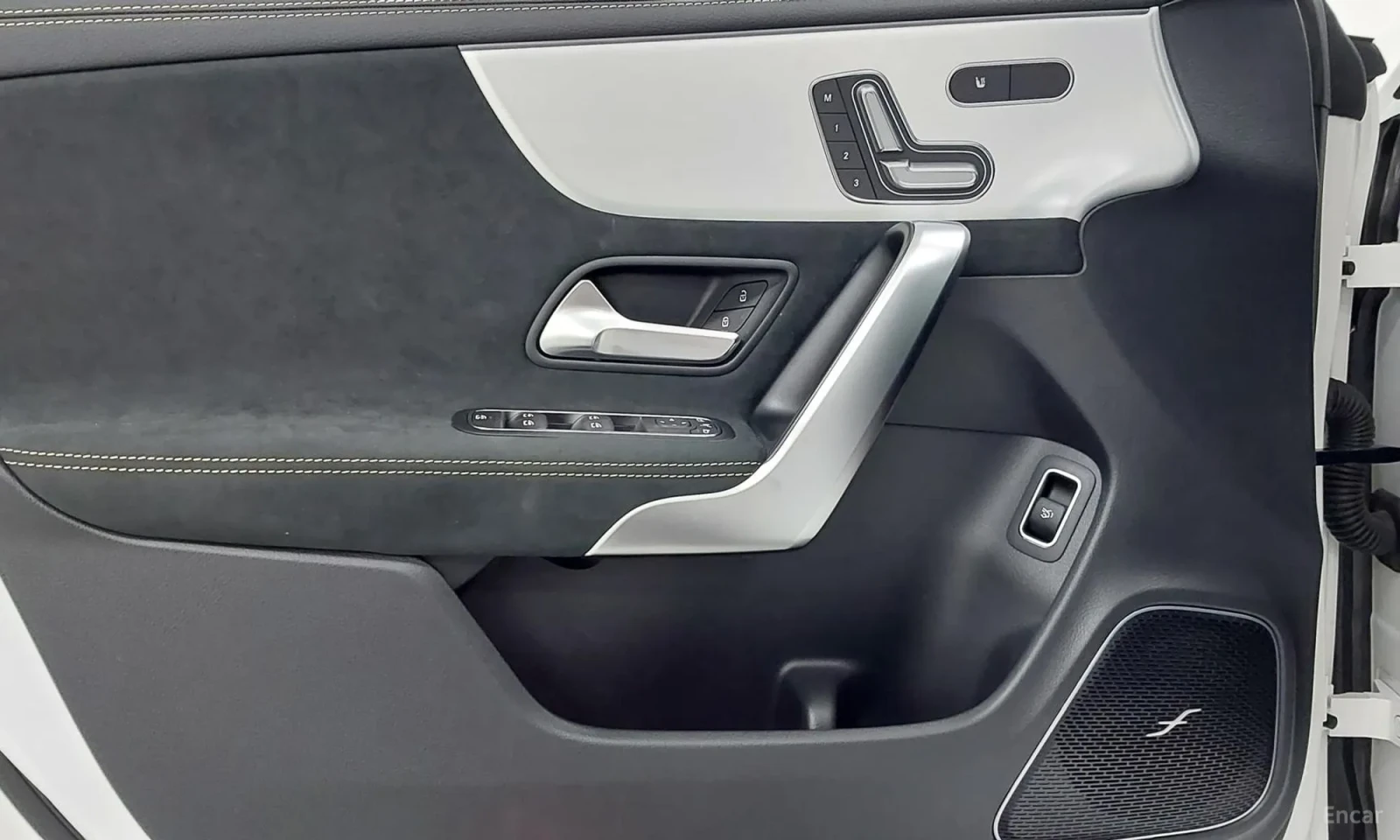Mercedes-Benz CLA 45 AMG NOV* 15KM PROBEG* TOP OFERTA* AMG* , снимка 15 - Автомобили и джипове - 55187136