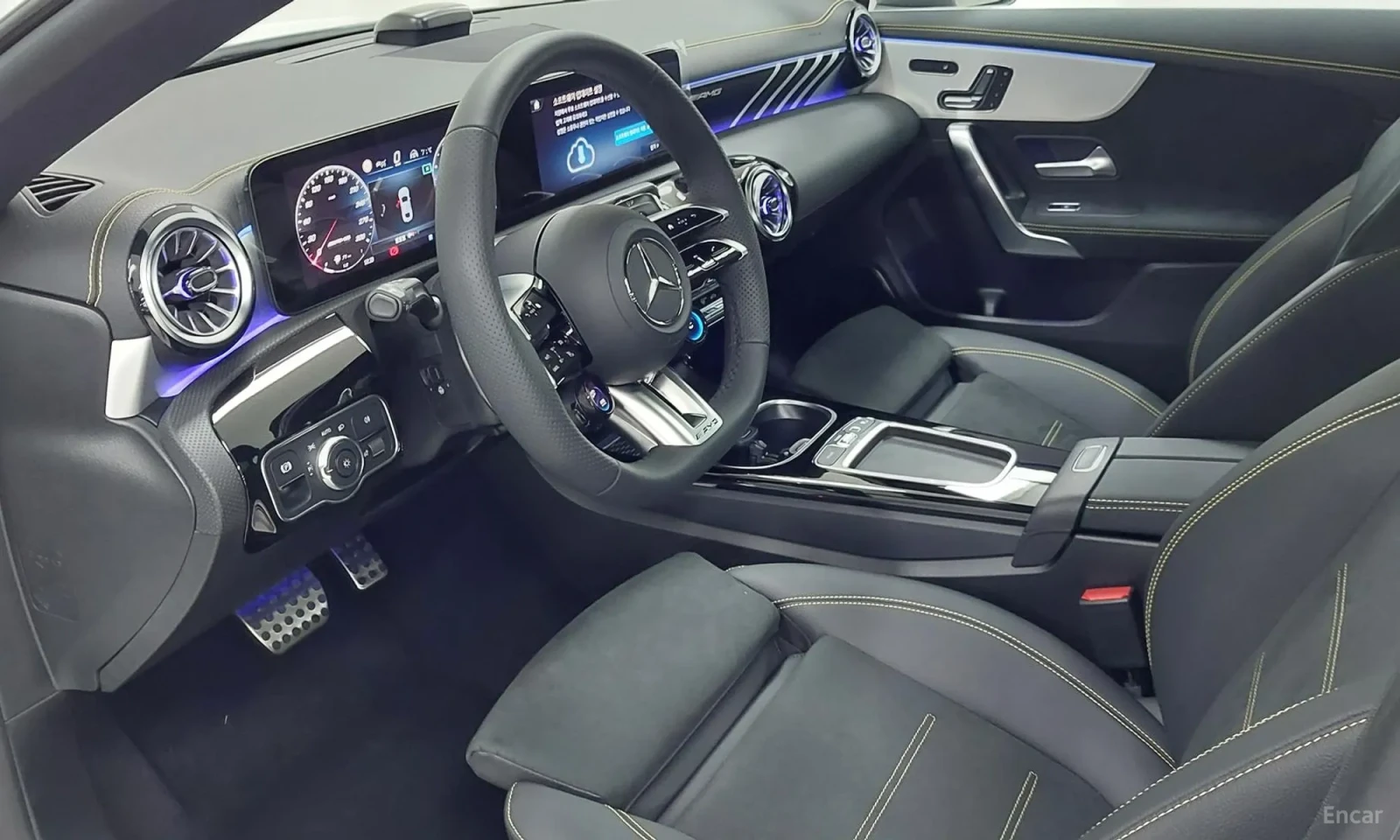 Mercedes-Benz CLA 45 AMG NOV* 15KM PROBEG* TOP OFERTA* AMG* , снимка 14 - Автомобили и джипове - 55187136