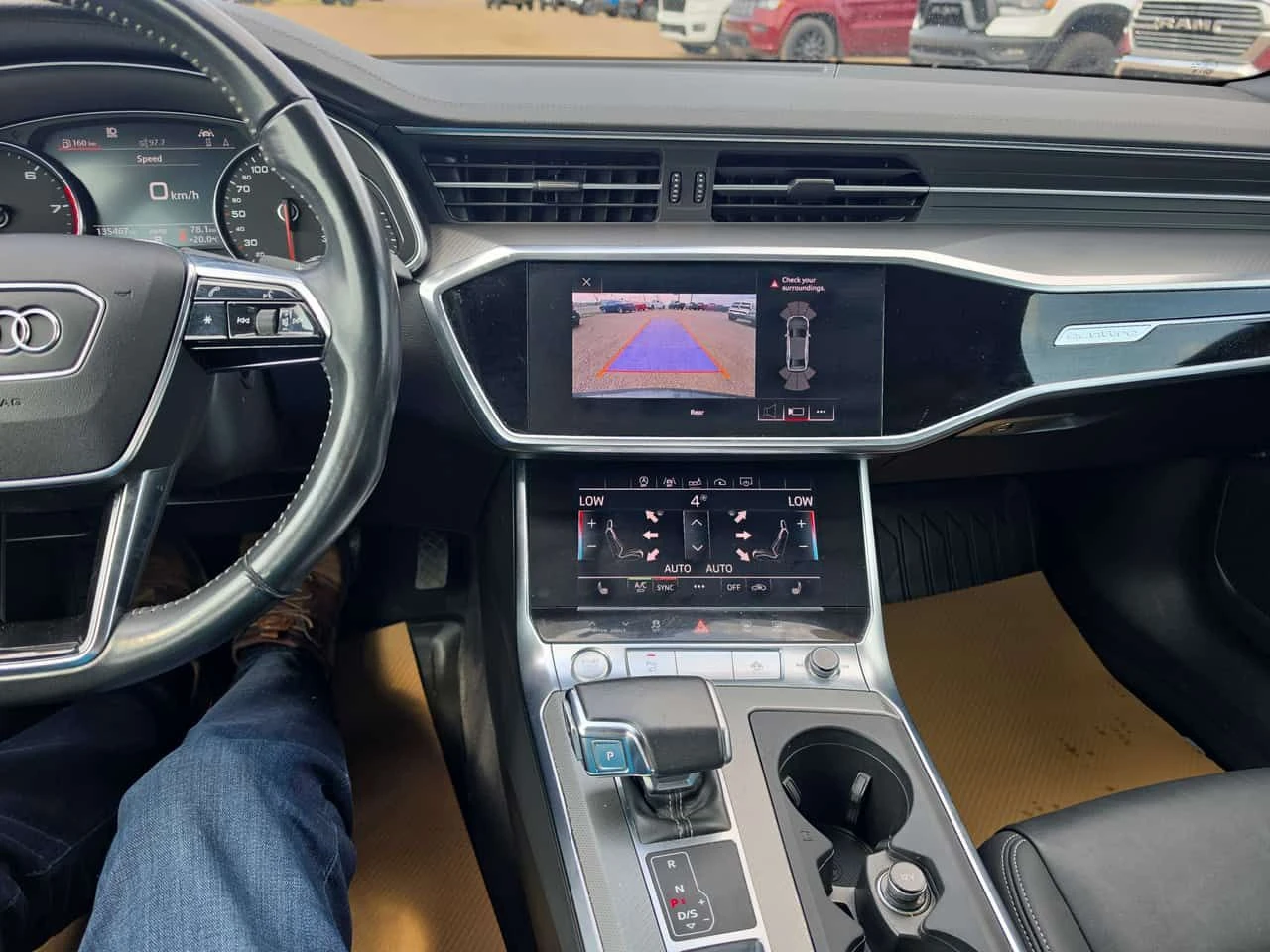 Audi A6 Progressiv / DISTRONIC / CARFAX / АВТОКРЕДИТ , снимка 9 - Автомобили и джипове - 55569107