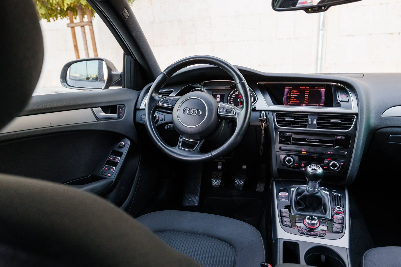 Audi A4, снимка 9 - Автомобили и джипове - 55848386