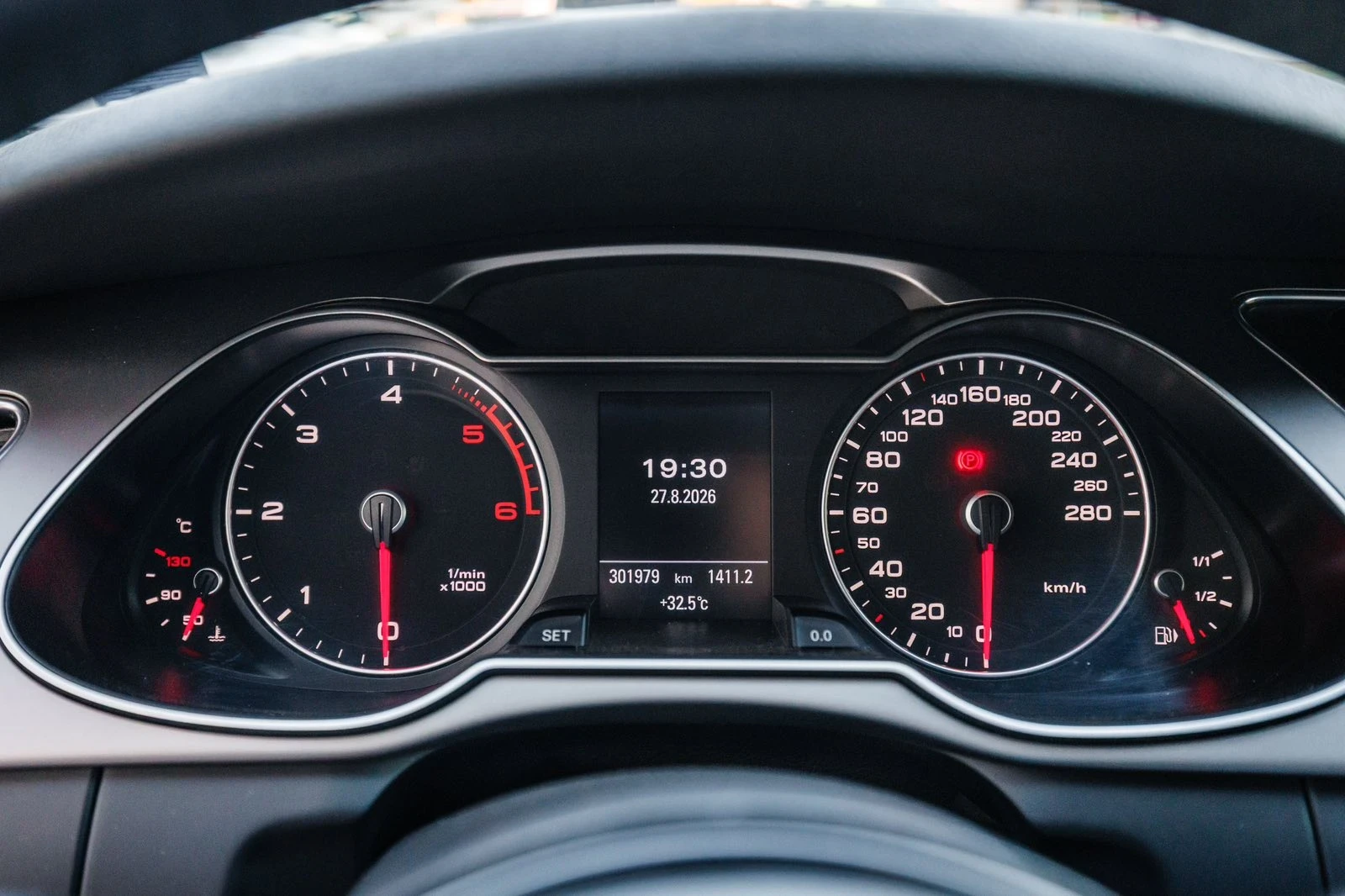 Audi A4, снимка 10 - Автомобили и джипове - 55848386