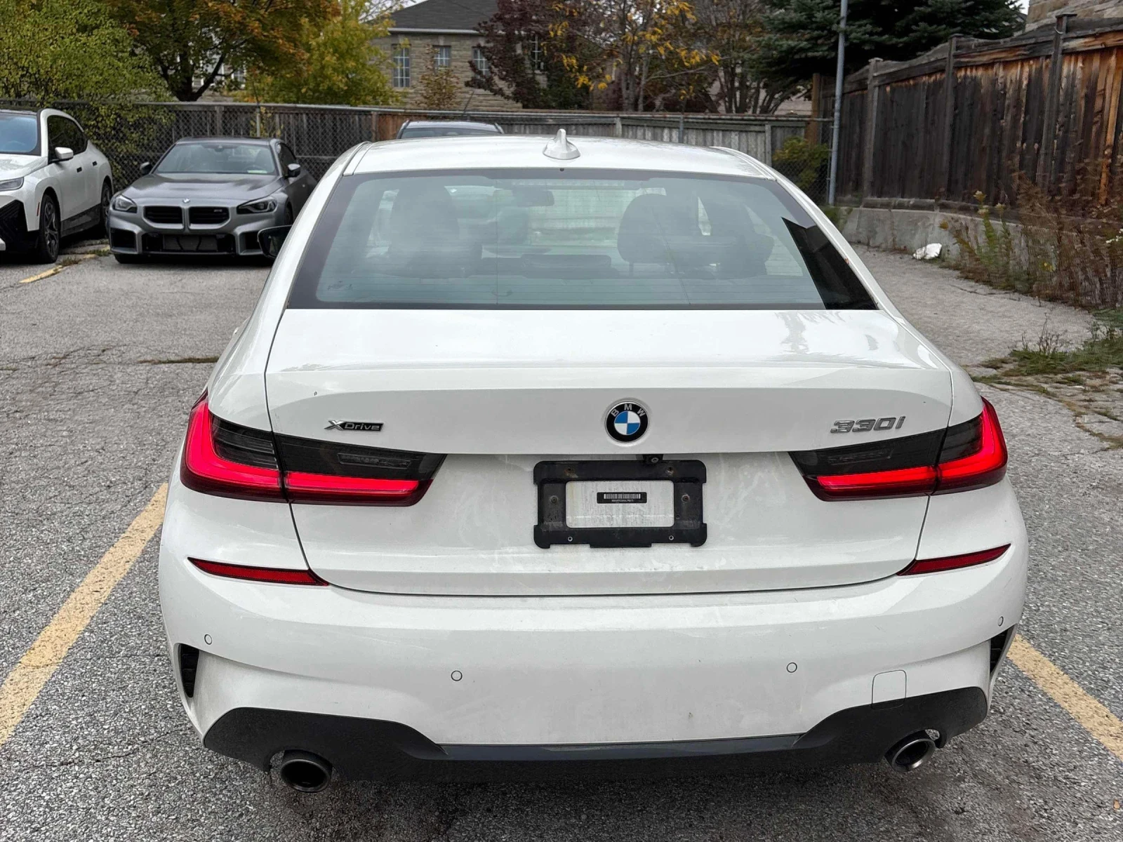 BMW 330 xDrive* HUD* M-pack* Back cam* �������* �������*  | Mobile.bg � ����������� 5