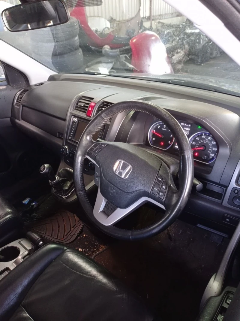 Honda Cr-v 2.2CTDI 140 kc, снимка 3 - Автомобили и джипове - 42214809