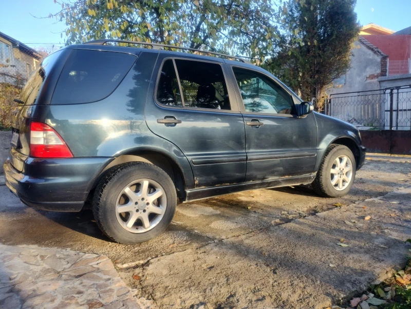 Mercedes-Benz ML 270, снимка 4 - Автомобили и джипове - 47938174