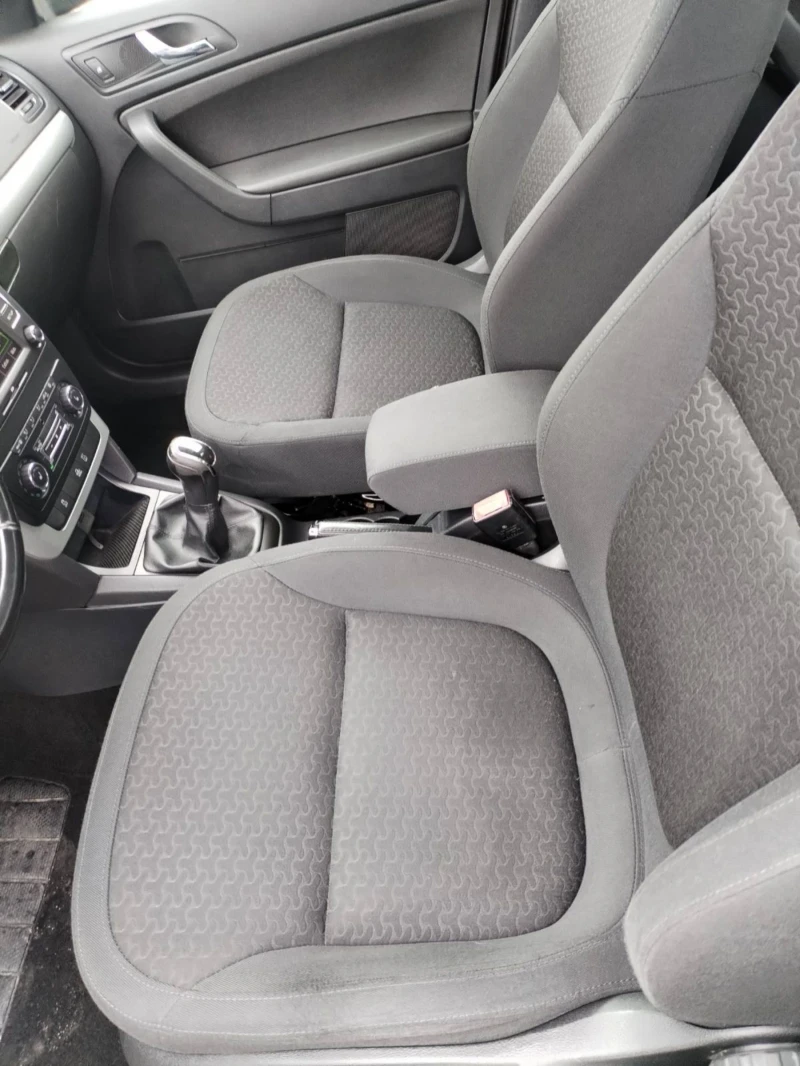 Skoda Yeti 2.0 140 EU5, снимка 9 - Автомобили и джипове - 52434553