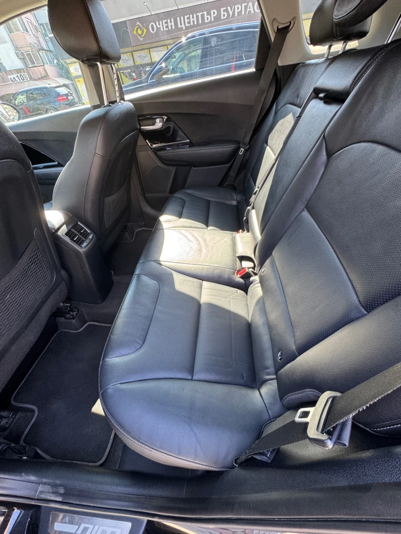 Kia Niro, снимка 4 - Автомобили и джипове - 52900245