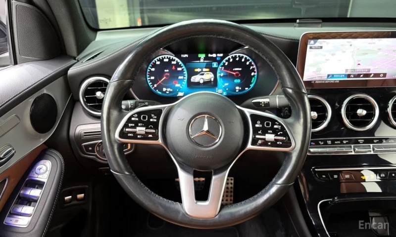 Mercedes-Benz GLC 300, снимка 13 - Автомобили и джипове - 53285095
