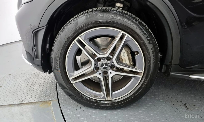 Mercedes-Benz GLC 300, снимка 5 - Автомобили и джипове - 53285095