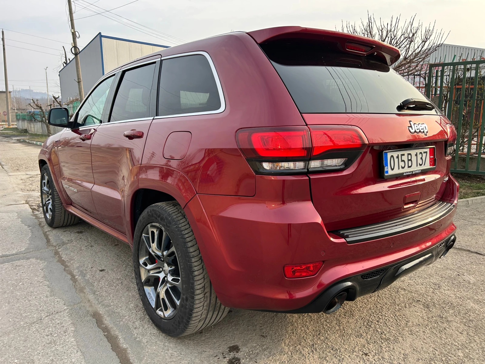 Jeep Grand cherokee SRT LPG - изображение 9