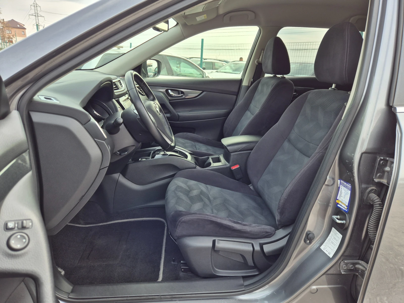 Nissan X-trail 1.6 D AUTOMATIC , снимка 13 - Автомобили и джипове - 52164044