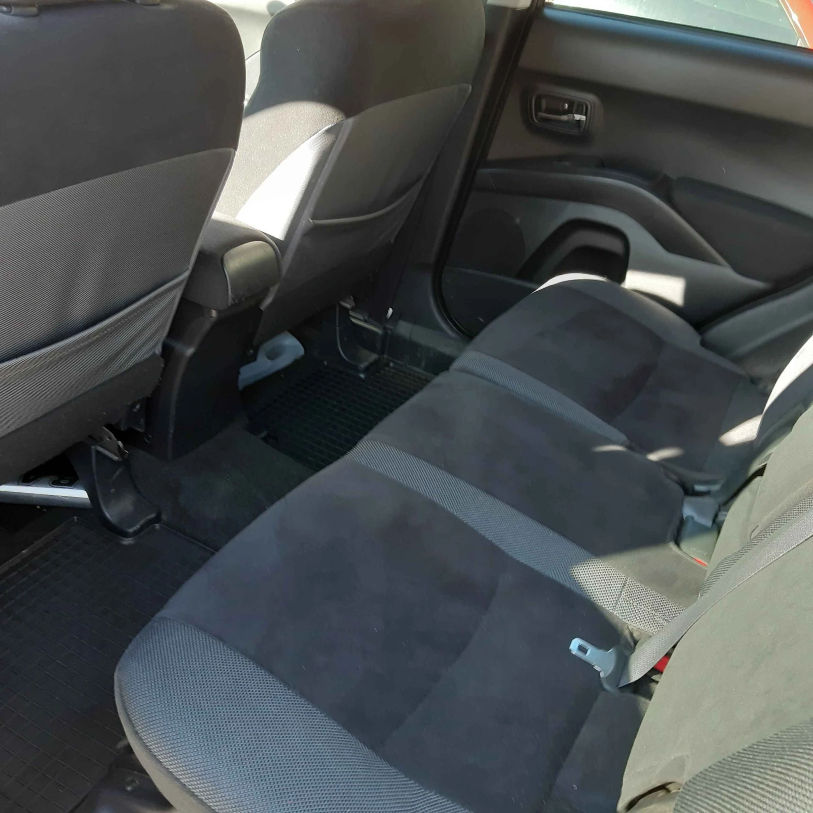 Mitsubishi Outlander 2.4i - изображение 6