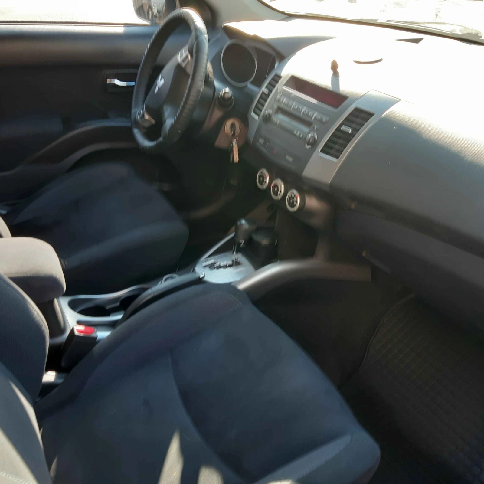 Mitsubishi Outlander 2.4i - изображение 7