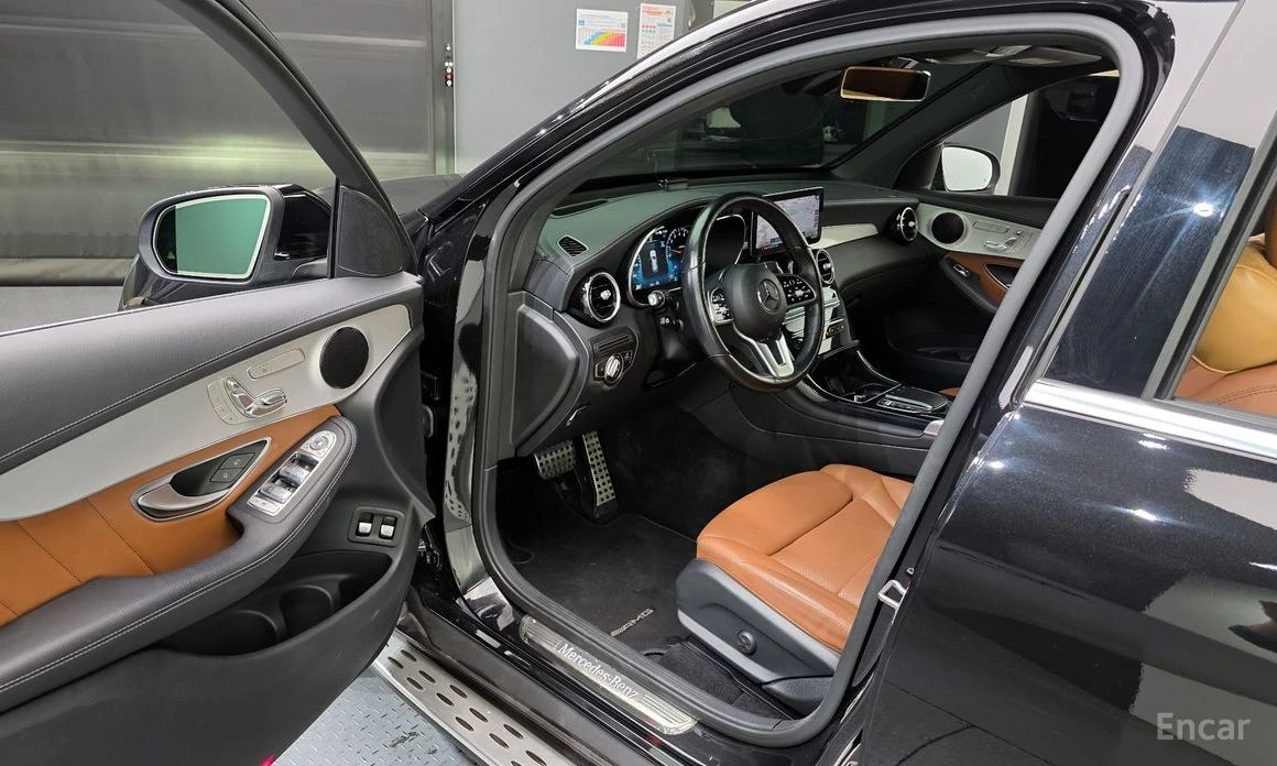 Mercedes-Benz GLC 300  - изображение 10