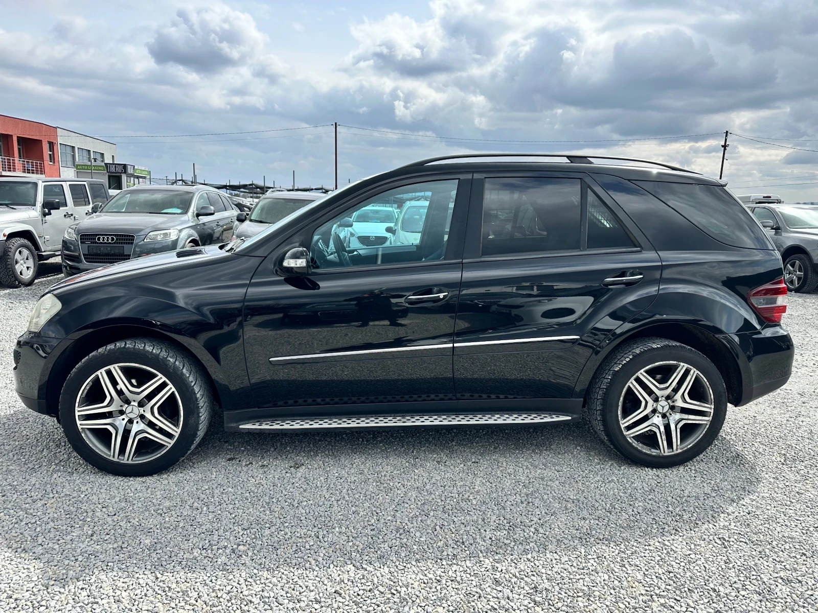 Mercedes-Benz ML 320 3.2 CDI, снимка 8 - Автомобили и джипове - 53902193