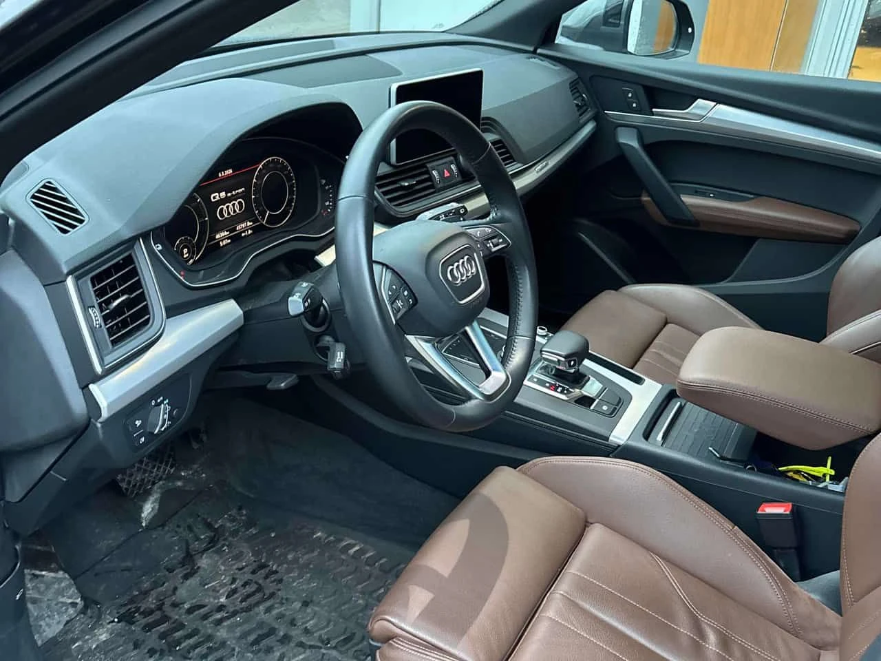 Audi Q5 Progressiv | 2 КЛЮЧА | ПОДГРЕВИ | KEYLESS | CARFAX, снимка 5 - Автомобили и джипове - 53928396