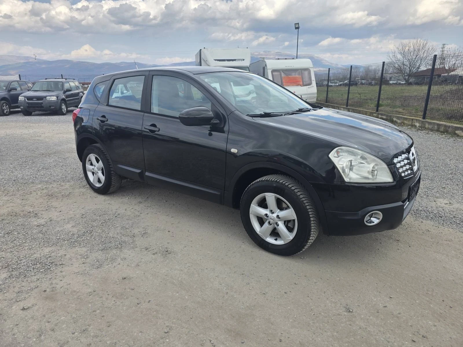 Nissan Qashqai 2.0 dci 4х4, снимка 2 - Автомобили и джипове - 53970148