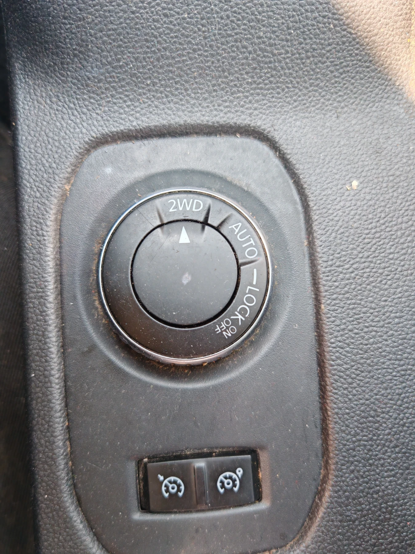 Dacia Duster, снимка 5 - Автомобили и джипове - 54804384