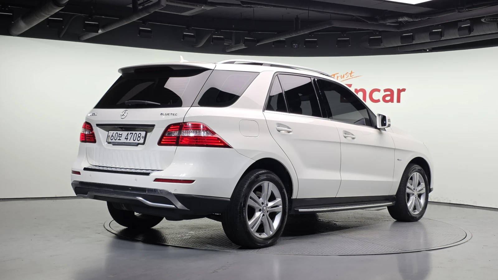 Mercedes-Benz ML 350 BlueTEC* ЕЛ. БАГАЖНИК* ЛЮК* КРАЙНА ЦЕНА, снимка 2 - Автомобили и джипове - 55983491