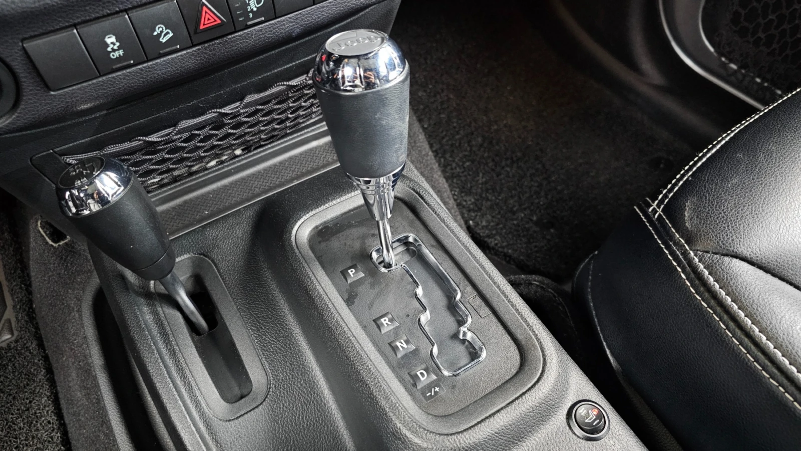 Jeep Wrangler RUBICON, снимка 14 - Автомобили и джипове - 56166304