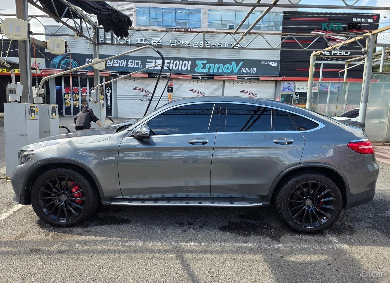 Mercedes-Benz GLC 220 AMG* ПОДГРЕВ* КАМЕРА* ПАНО, снимка 6 - Автомобили и джипове - 56314199