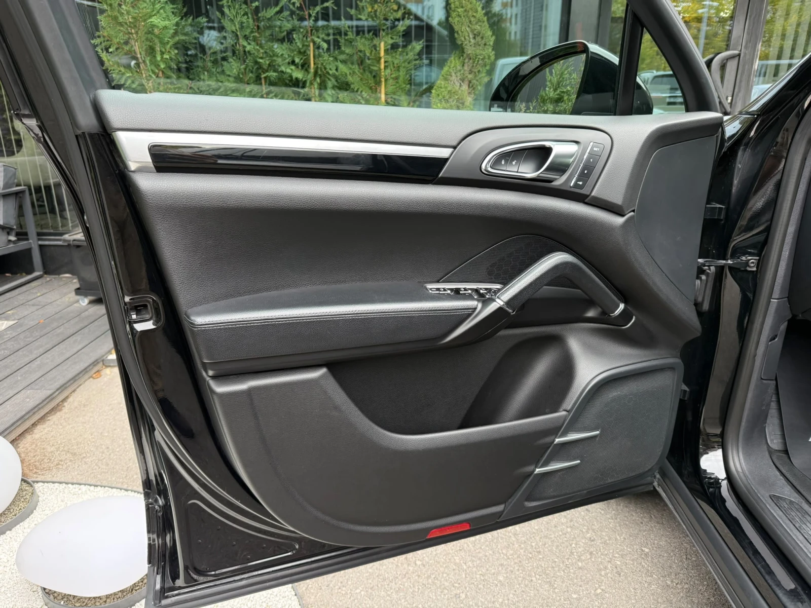 Porsche Cayenne 3.0D, снимка 11 - Автомобили и джипове - 56463520