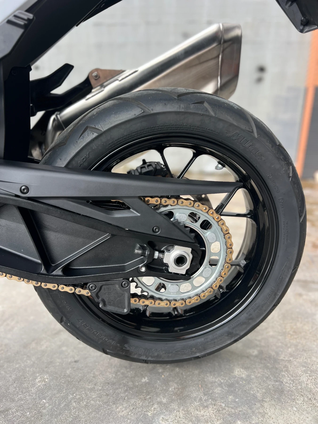 Ktm Adventure 1290SuperAdventureS2024 - изображение 3