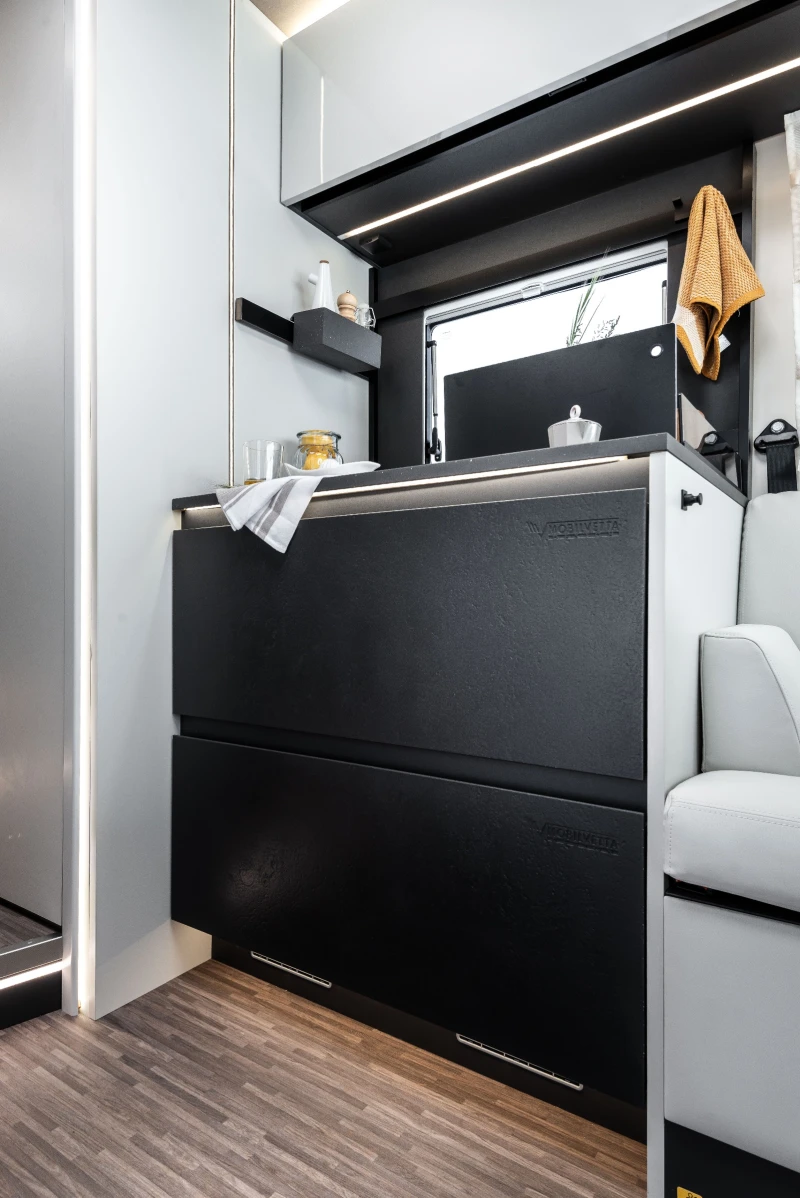 Кемпер Mobilvetta KEA i86 180к.с. АТ8 2026, снимка 9 - Каравани и кемпери - 51894951