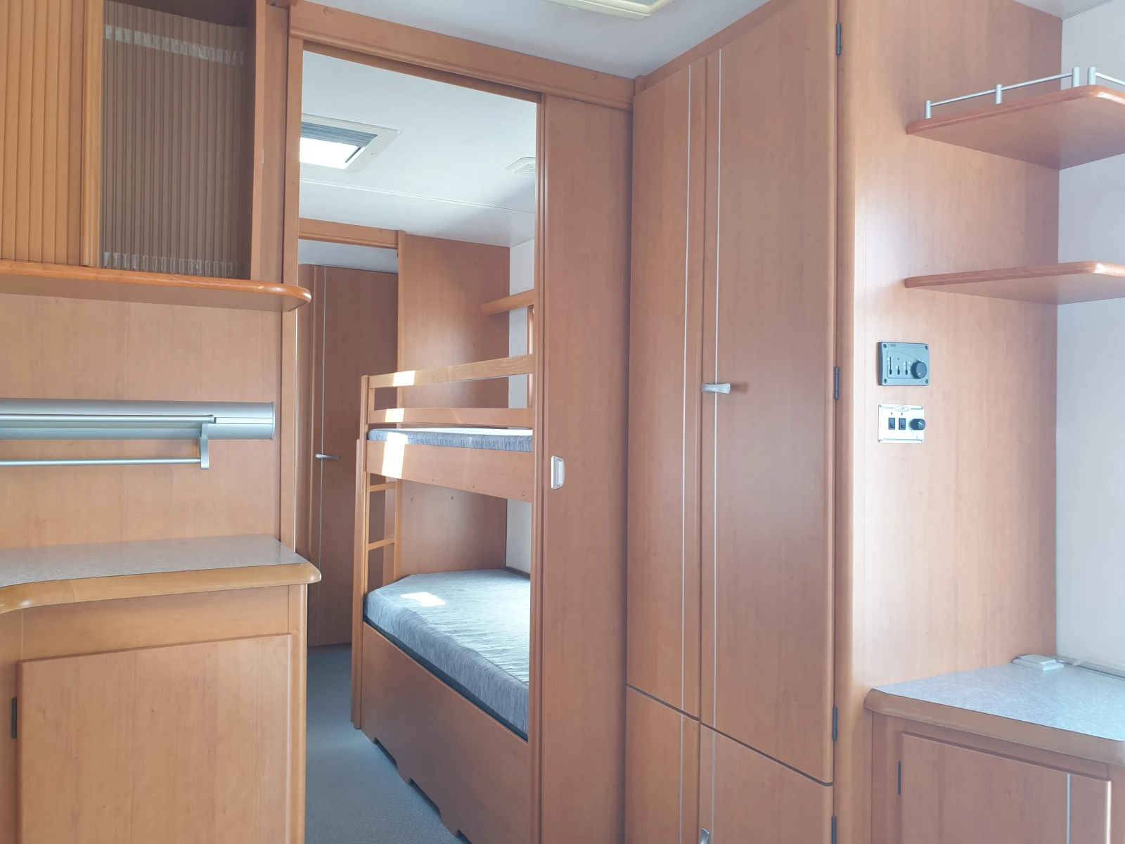  LMC 720 | Mobile.bg   11