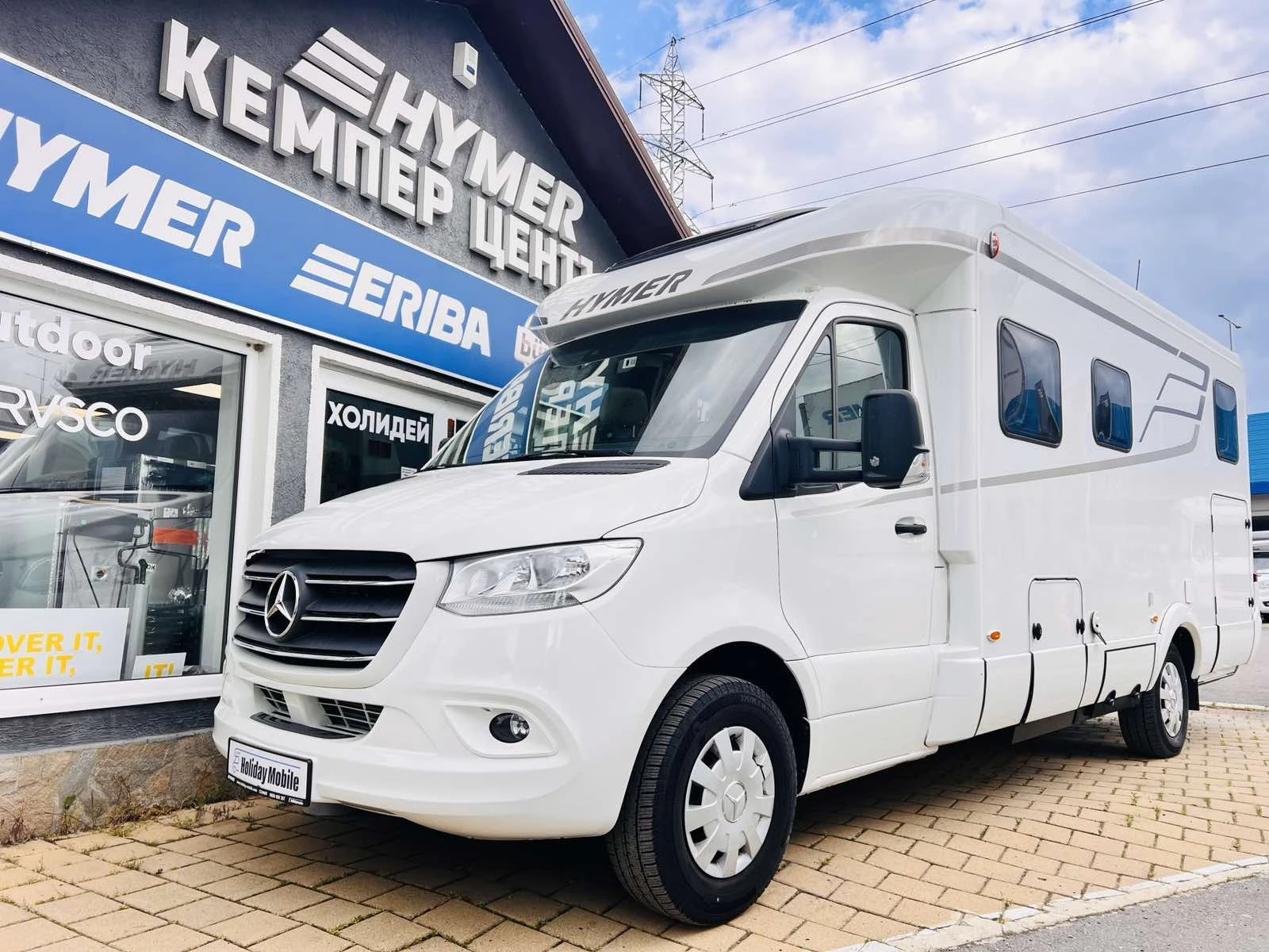 Кемпер HYMER / ERIBA B MC 680 КЛИМАТИК, СОЛАР , ХОДРАВЛИКА, снимка 2 - Каравани и кемпери - 54798586