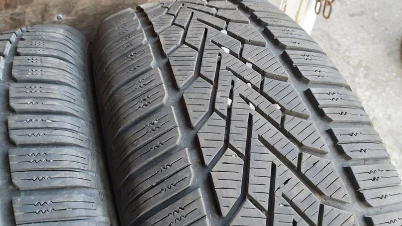 Гуми Зимни 235/60R16, снимка 4 - Гуми и джанти - 27571669