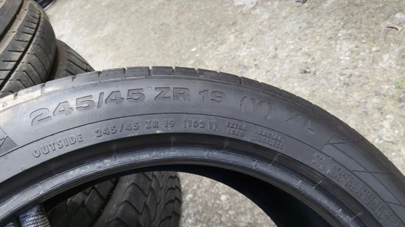 Гуми Летни 245/45R19, снимка 9 - Гуми и джанти - 28768103