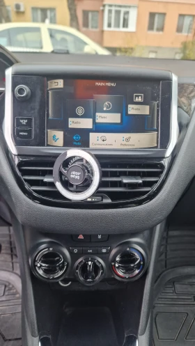 Peugeot 208, снимка 9