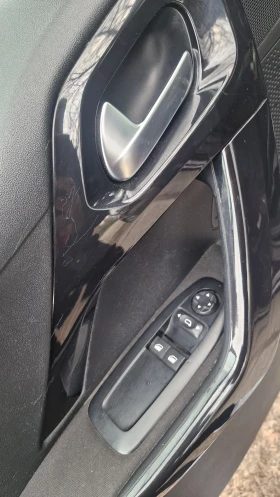 Peugeot 208, снимка 14