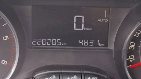 Peugeot 208, снимка 11