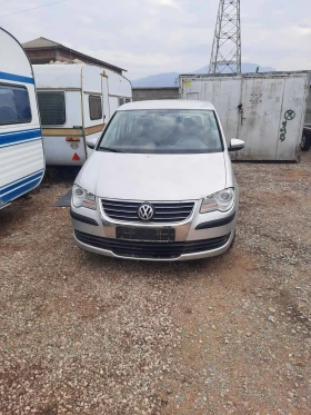 VW Touran 1.6i 102 К.С 7места , снимка 7