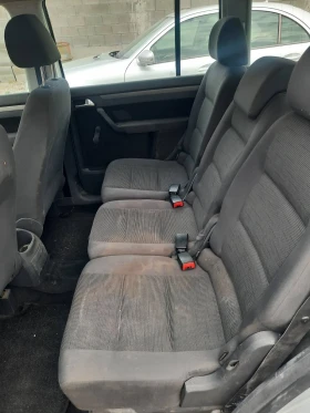 VW Touran 1.6i 102 К.С 7места , снимка 11